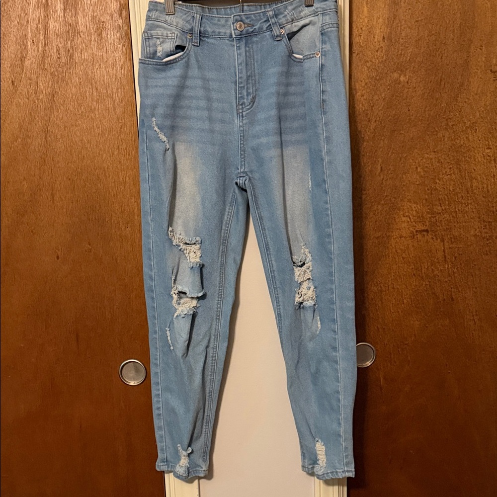 Distressed Light Blue Women Jeans